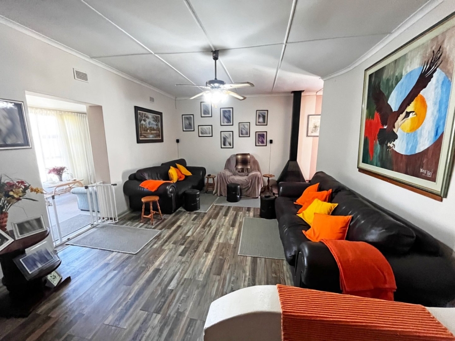 6 Bedroom Property for Sale in Hartenbos Central Western Cape